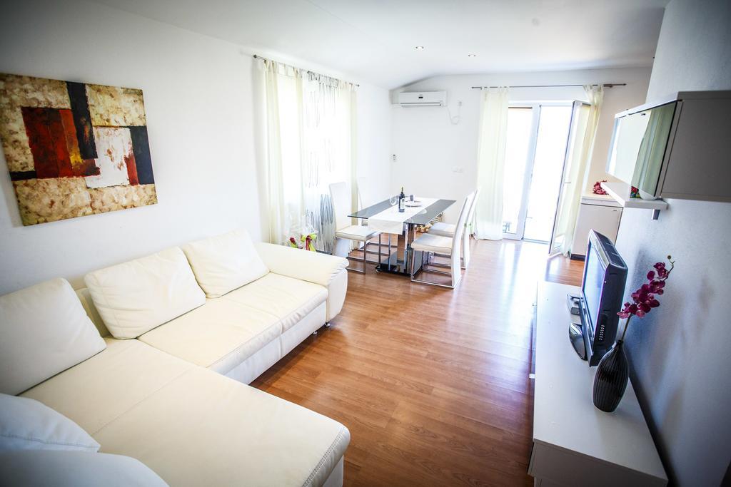 Villa Oleander Marina Oda fotoğraf